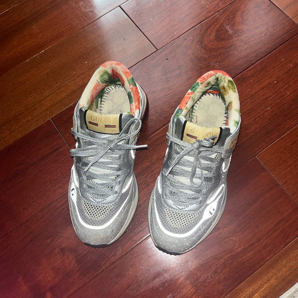Gucci sneakers